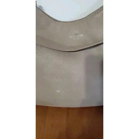 Kate Spade New York Genuine super soft pebble leather shoulder bag large in size - Picture 2 of 7